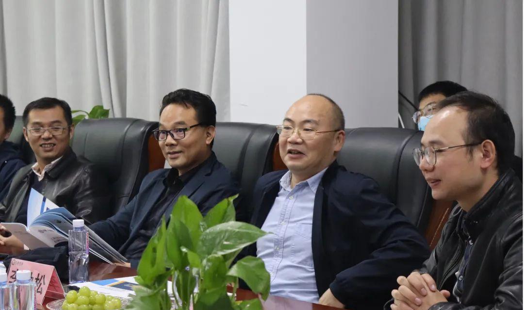 了解企業(yè)發(fā)展，傾聽(tīng)校友心聲 | 湖南大學(xué)校友總會(huì)李勁松秘書(shū)長(zhǎng)一行蒞臨公司調(diào)研指導(dǎo)